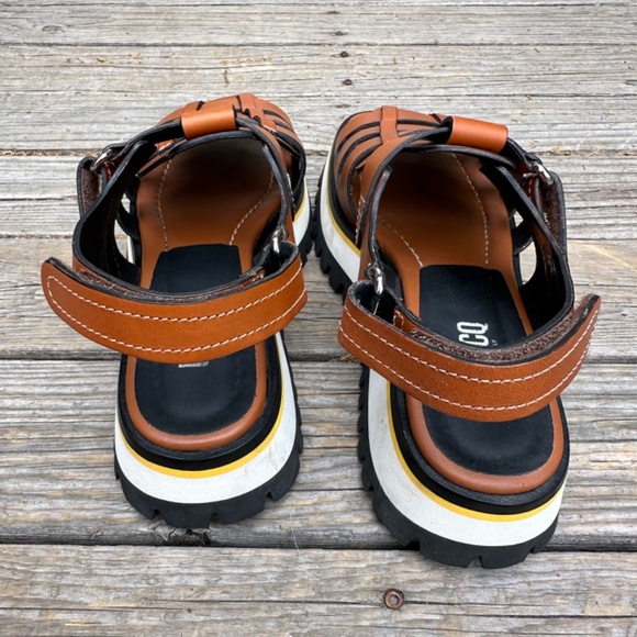 Labucq Boomer Sandal - Picture 9 of 9